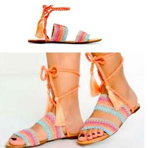 SHUTZ Crochet Knit Sandals Rope Ankle Tie 2 Strap Foot Peach/Pink/Blue SZ 8